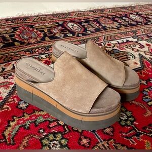 Nakedfeet platforms, barely worn, size 7